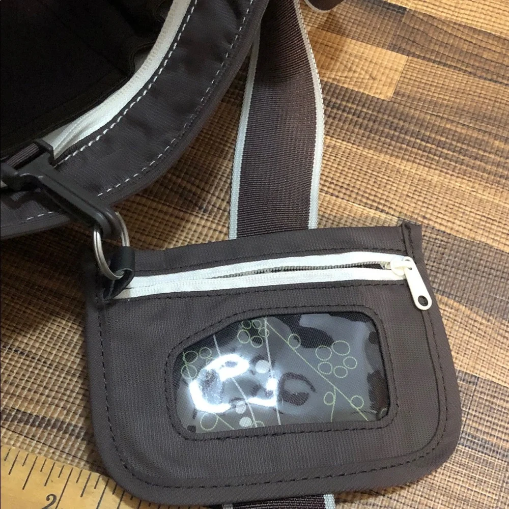 Sherpani Brown Messenger Bag with Daisy Accent